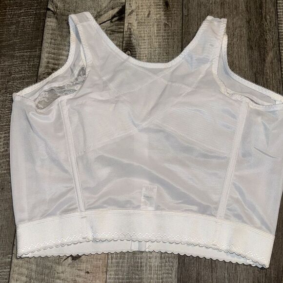 NWT‎ Bustier’ made by VENUS- size 46D - Picture 5 of 8